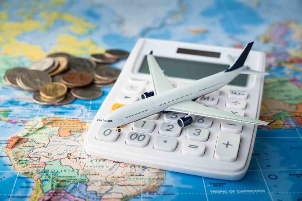 How To Travel The World For Cheap: 11 Tips You NEED For Traveling On A Budget | Travel Notes And Things
