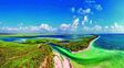 Cancún es conocida por sus extensas playas y su mezcla perfecta de naturaleza y cultura.