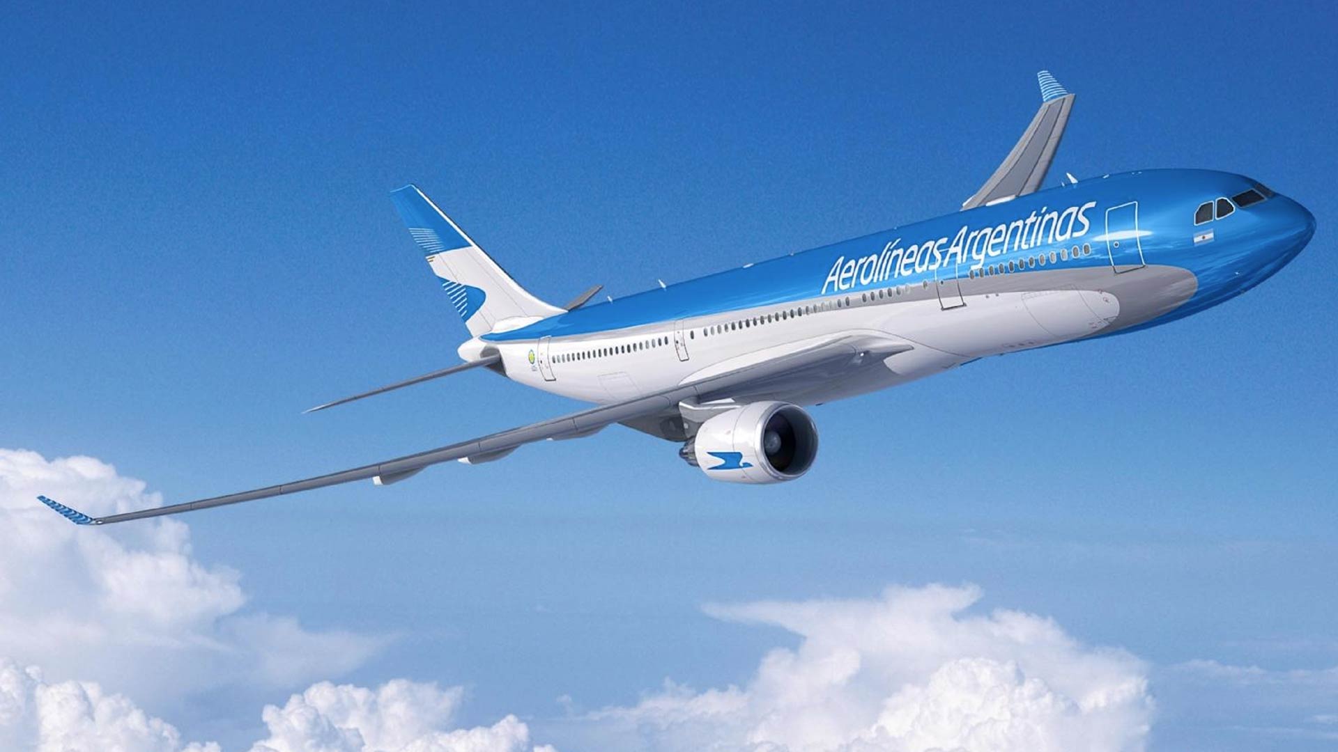 Avión de Aerolíneas Argentinas dio vueltas una hora sin poder aterrizar: investigan a la torre de