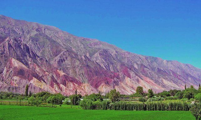 Ubicado en la provincia de Jujuy Ubicado en la provincia de Jujuy