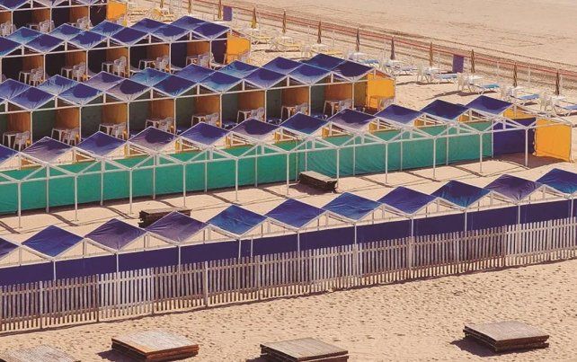 Los precios de las carpas en Mar del Plata este verano ofecen un abanico de opciones para los turistas.