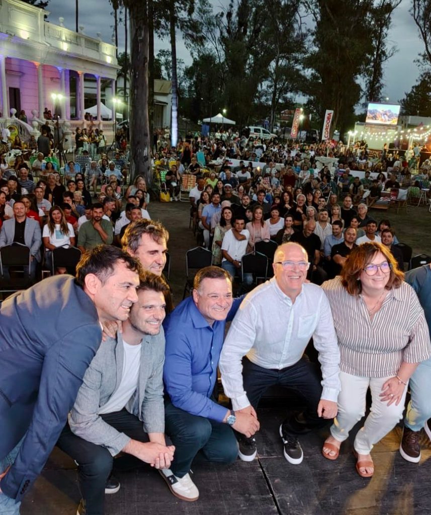 whatsapp-image-2025-12-06-at-20-34-33-857x1024-1