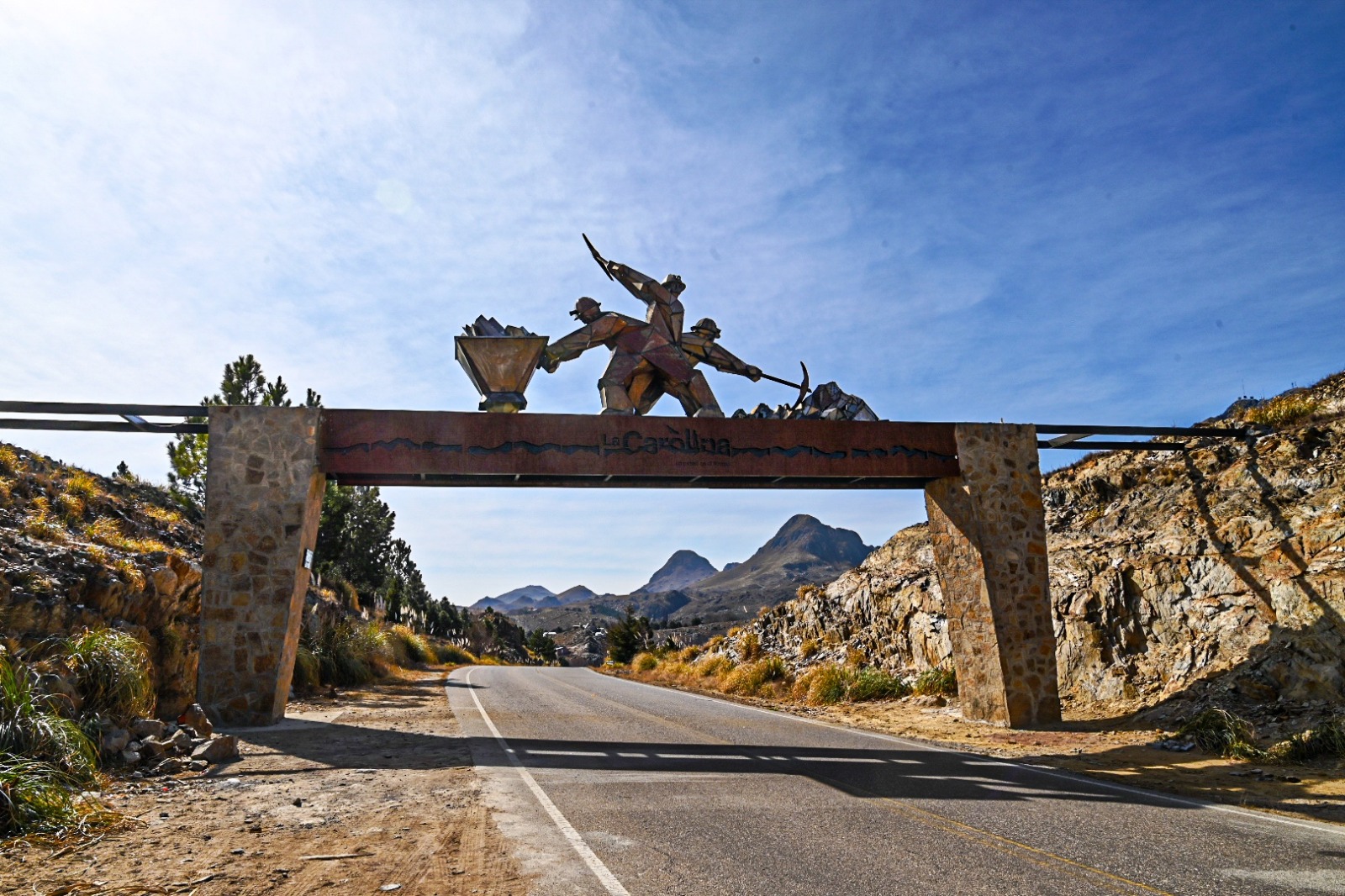 ANSL » La Carolina: Nuevo pórtico a la historia, homenaje al pueblo minero
