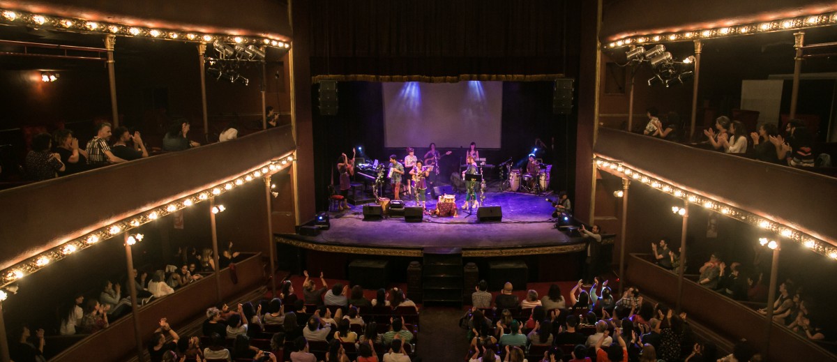 MUNDO UNTREF - Con nuevos eventos, el Xirgu reafirma la presencialidad para los últimos meses del año - MUNDO UNTREF