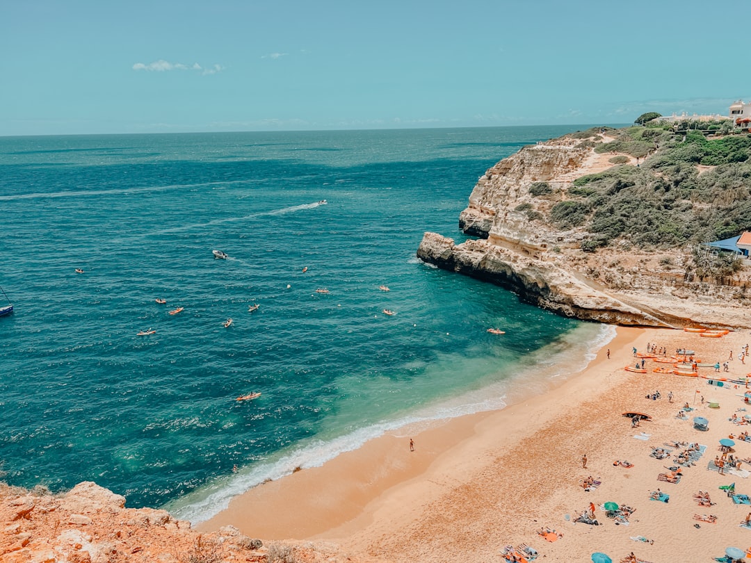 Las playas del Algarve que te van a hacer olvidar que existe el turismo masivo