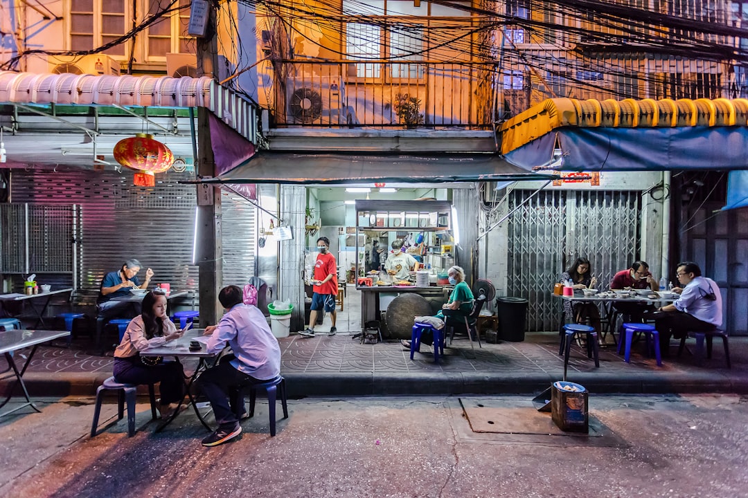 Los puestos de comida callejera de Bangkok que te van a hacer olvidar los restaurantes