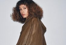 Zara crea la parka ligera que nos salva de la lluvia ahora y que llevaremos con jerséis calentitos cuando llegue el frío