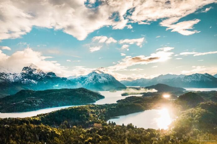 Bariloche, entre los mejores destinos del mundo: la joya patagónica que vuelve a marcar tendencia