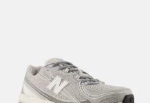 Las nuevas zapatillas New Balance hacen match con los pantalones de vestir para ir a la oficina