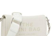 Así es el bolso Marc Jacobs mini que querremos este verano, para llevar con sandalias planas y vestidos boho