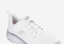 El remate final de las rebajas en Decathlon dejan estas zapatillas Skechers color nube de algodón por menos de 45 euros